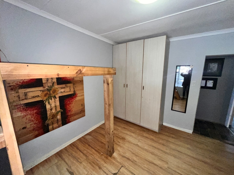 4 Bedroom Property for Sale in Noorsekloof Eastern Cape